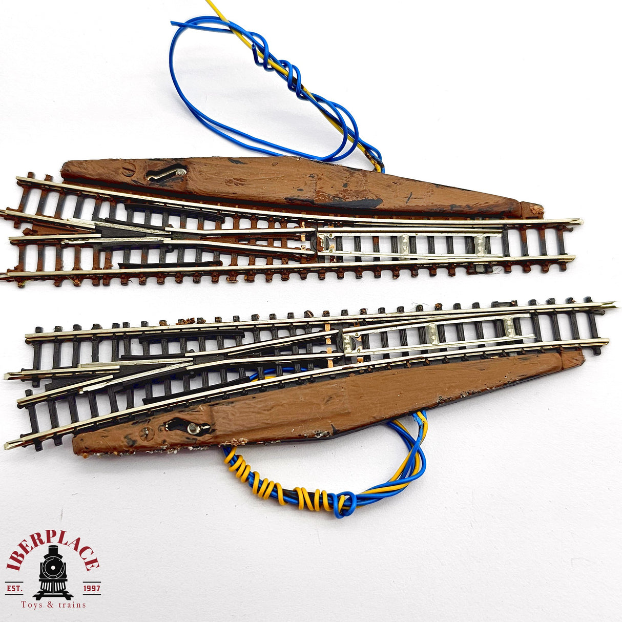 ♻️ 2da mano -  Märklin 2x 8561 8564 desvíos izquierda y derecha Z escala 1:220 E14 9/13