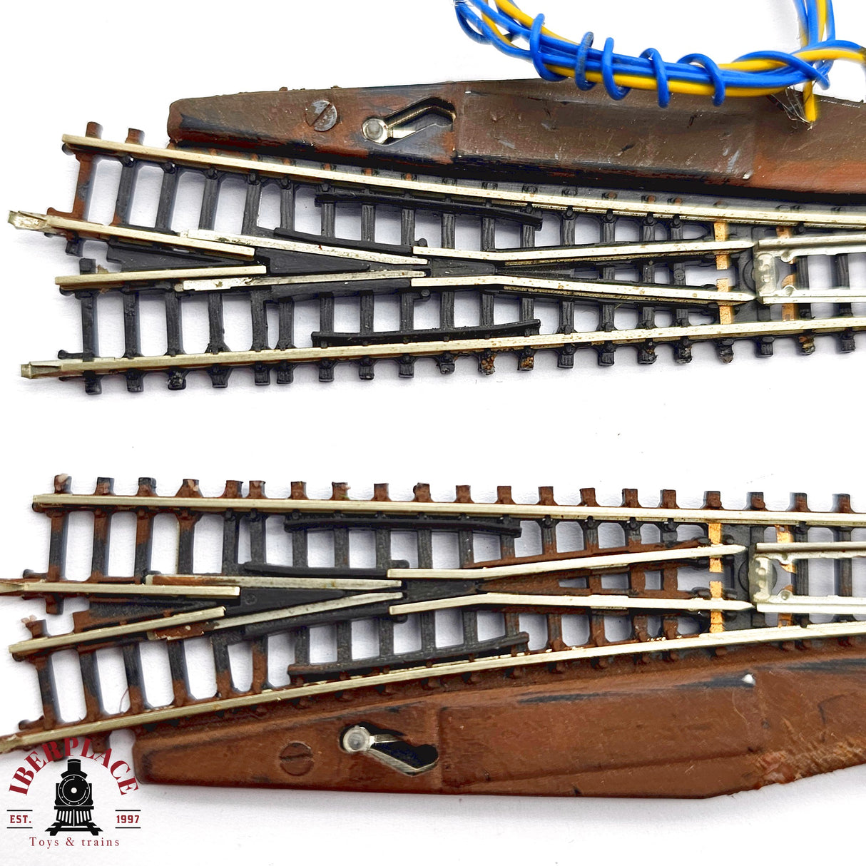 ♻️ 2da mano -  Märklin 2x 8561 8564 desvíos izquierda y derecha Z escala 1:220 E14 13/13