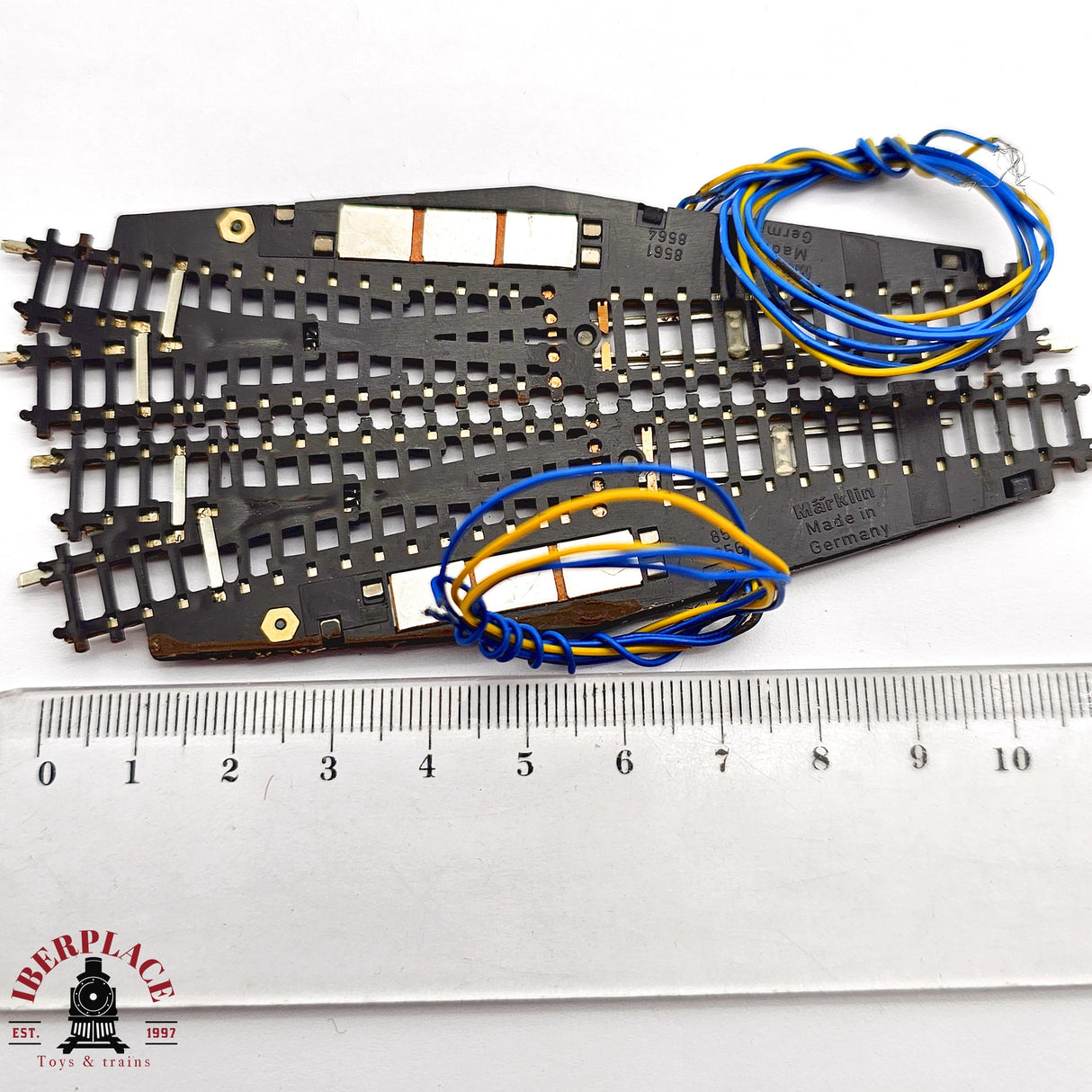 ♻️ 2da mano -  Märklin 2x 8561 8564 desvíos izquierda y derecha Z escala 1:220 E14 13/13