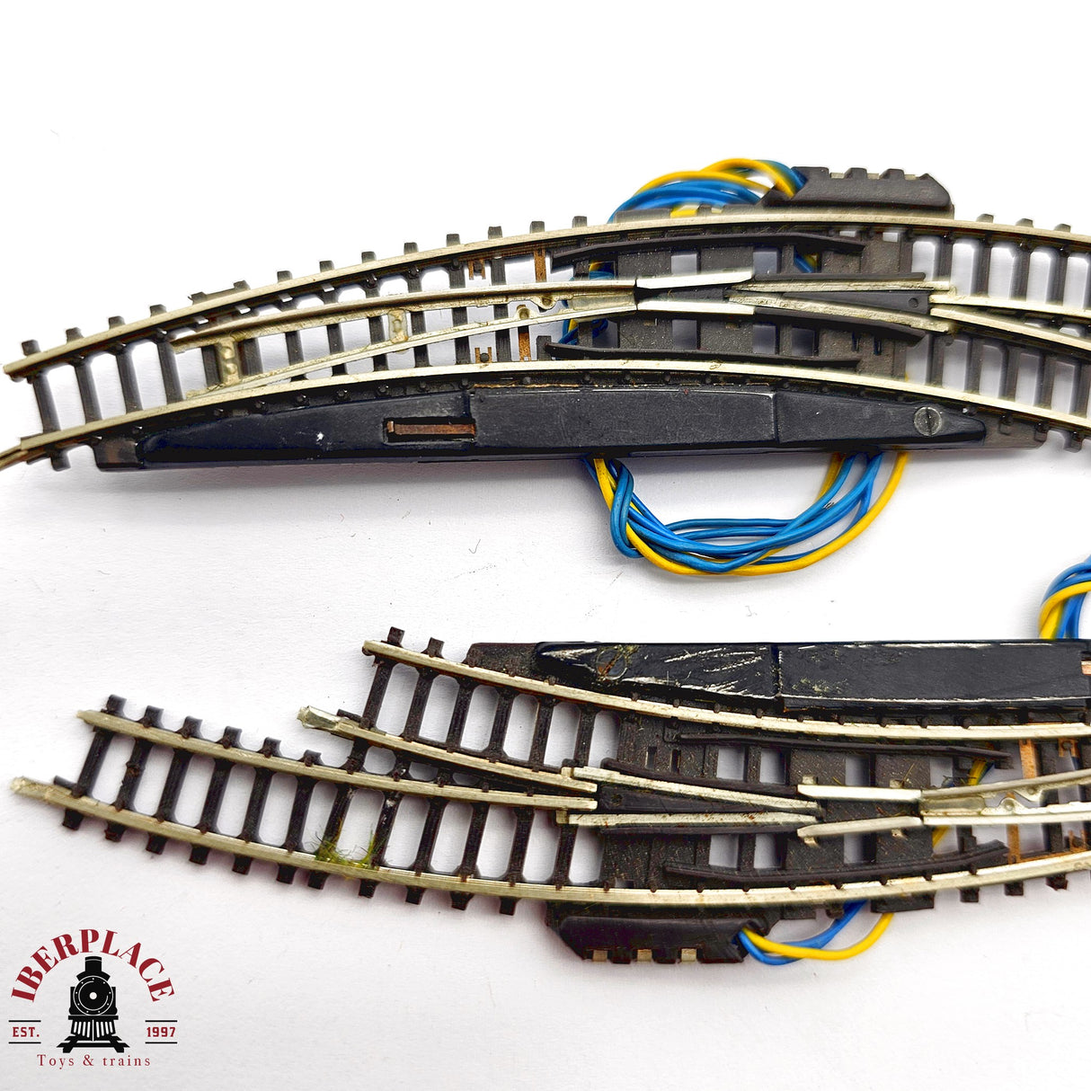 ♻️ 2da mano -  Märklin 2x 8567 desvíos curvos a la derecha Z escala 1:220 E14