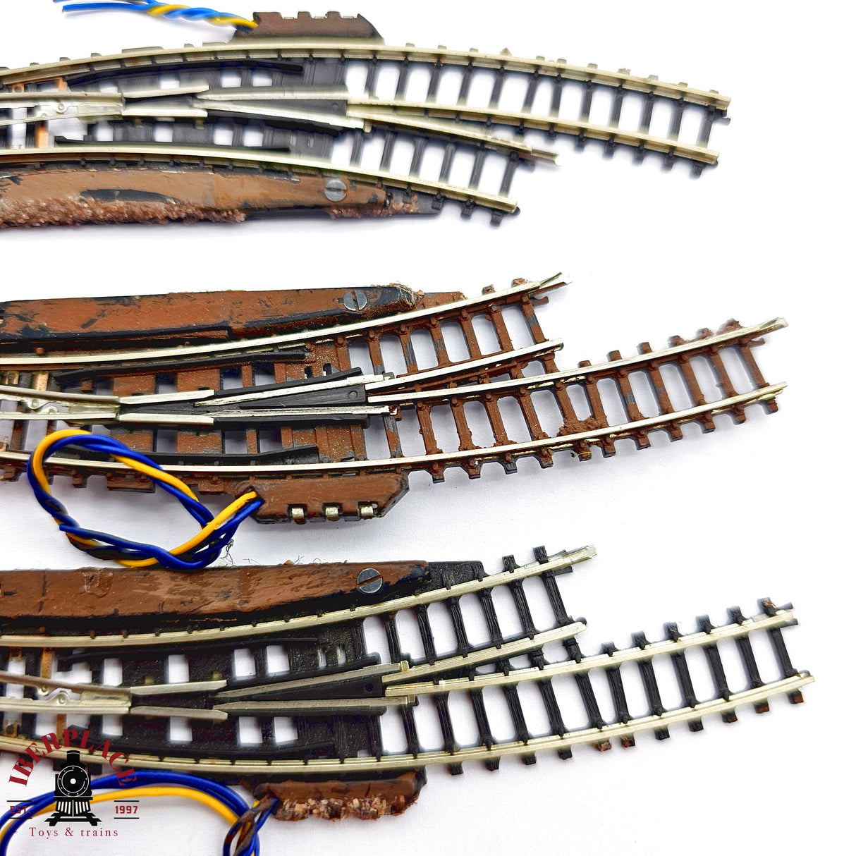 ♻️ 2da mano -  Märklin 3x desvíos curvos derecha e izquierda Z escala 1:220 E14