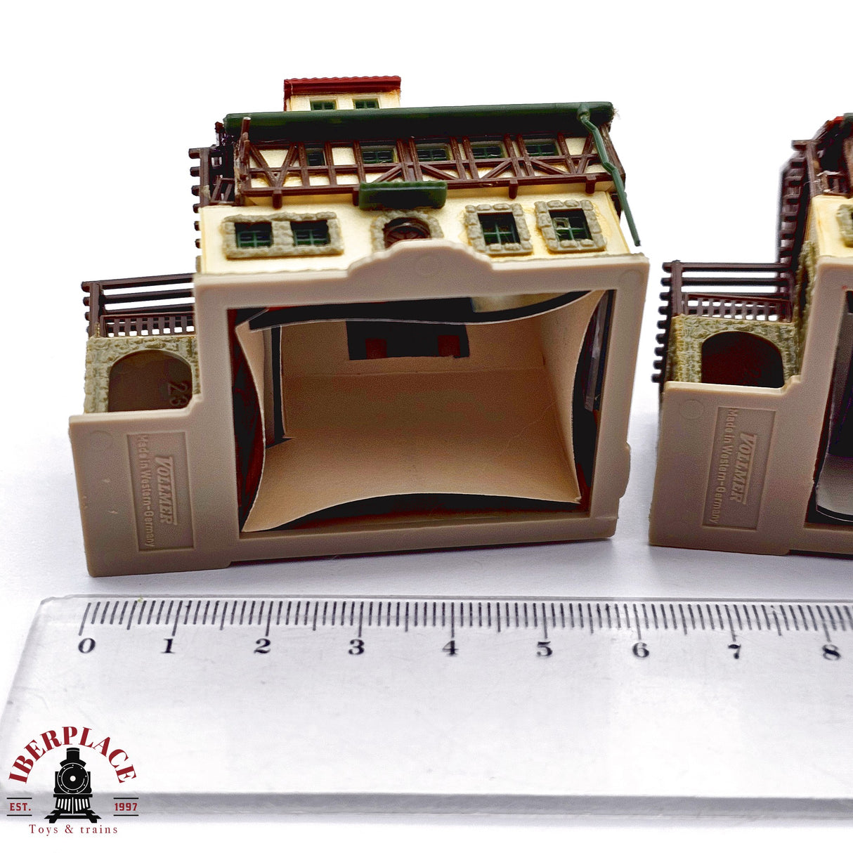 ♻️ 2da mano - Vollmer 2x casas con entramado de madera y balcón Z escala 1:220 E14