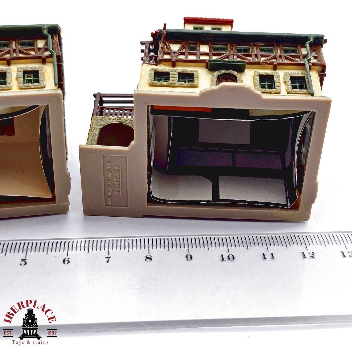 ♻️ 2da mano - Vollmer 2x casas con entramado de madera y balcón Z escala 1:220 E14