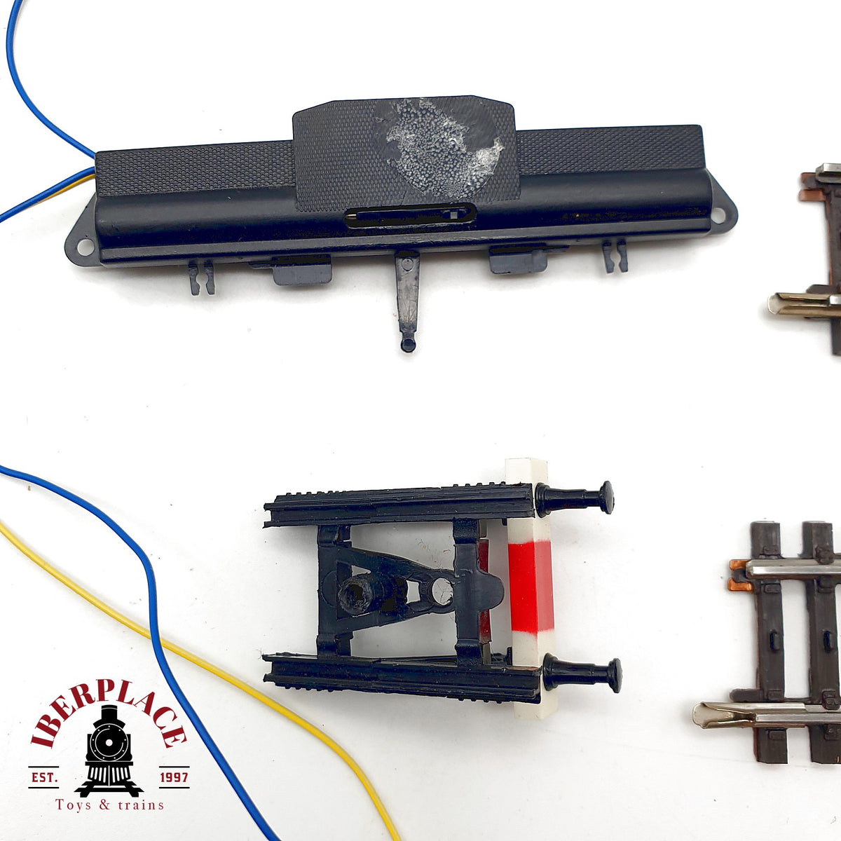 ♻️ Märklin 2208 tramos de via cortos, motor electrico, tope de vías sistema K 🟡 GRADE B  Escala H0 1:87