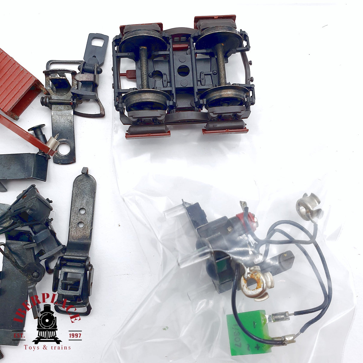 ♻️ 2da mano -  Lote de repuestos bogies ruedas enganches H0 escala 1:87