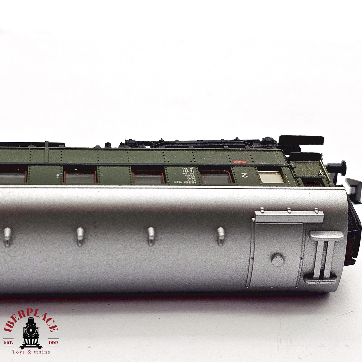 ♻️ 2da mano - Minitrix 13307 vagón pasajeros DB clase 2 N escala 1:160 E13